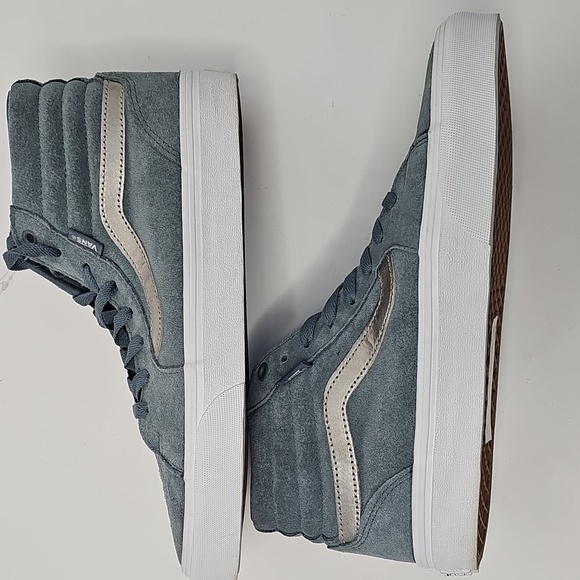 Vans High Top Soft Blue Suede Sneakers w Silver Stripe Size: 9.5 - Picture 3 of 10